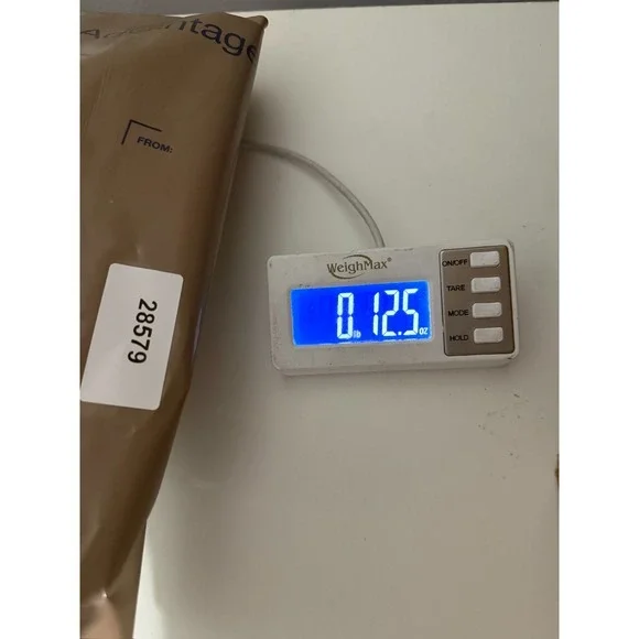 Abercrombie Fitch Shorts 4 Medium Wash Denim Distressed Curve Love Mom Shorts - Picture 8 of 8